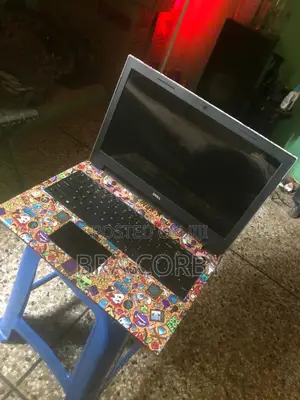 Laptop Dell 4GB Intel Core i3 HDD 512GB