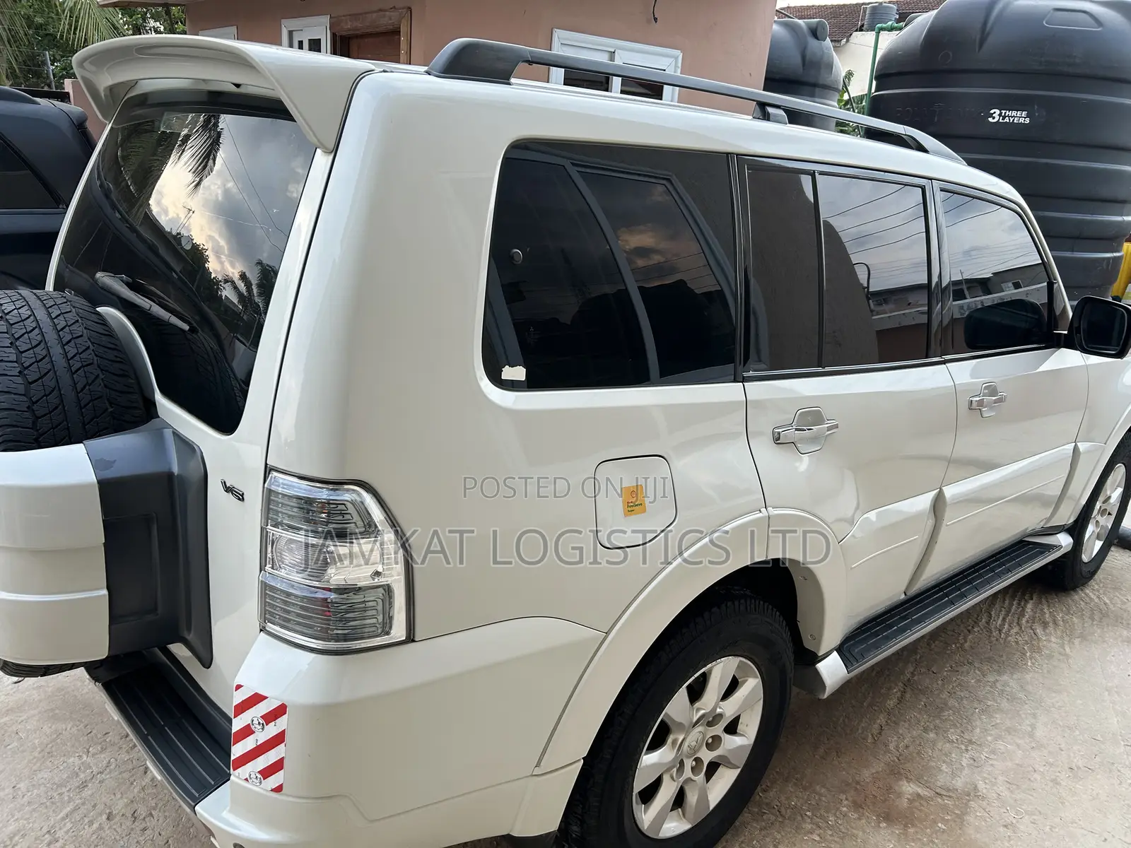 Mitsubishi Pajero V80 3.0 VR-I 2014 White