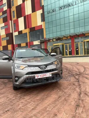 Toyota RAV4 Limited 4dr SUV (2.5L 4cyl 6A) 2018 Gray