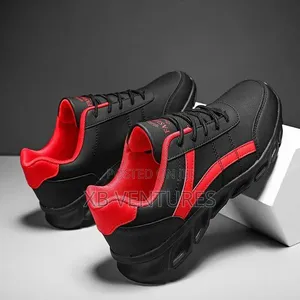 Striders Pulse Men Sneakers