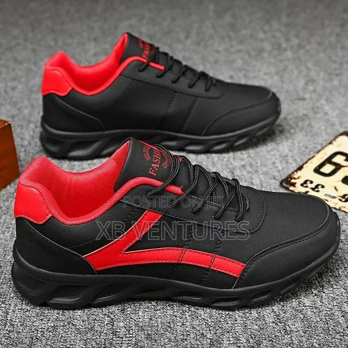 Striders Pulse Men Sneakers