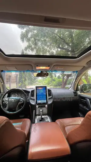 Toyota Land Cruiser 4.5 V8 VXR 2017 Black