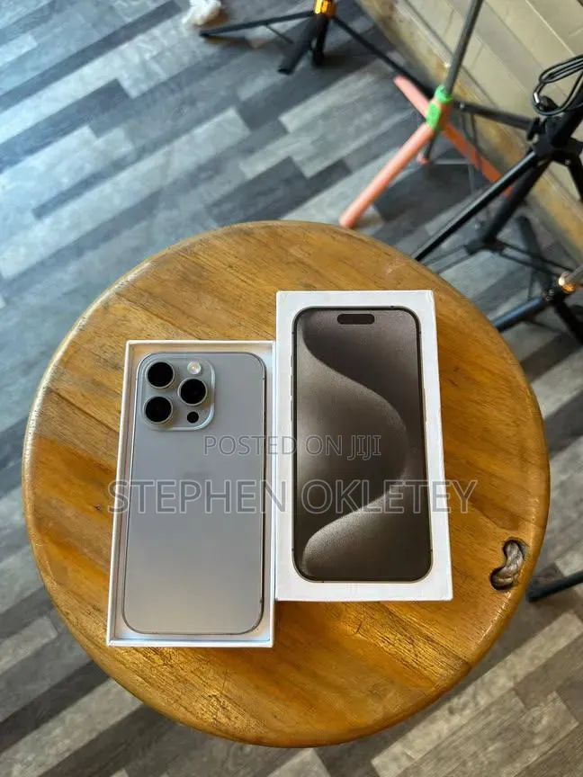 Apple iPhone 15 Pro Max 256 GB Silver