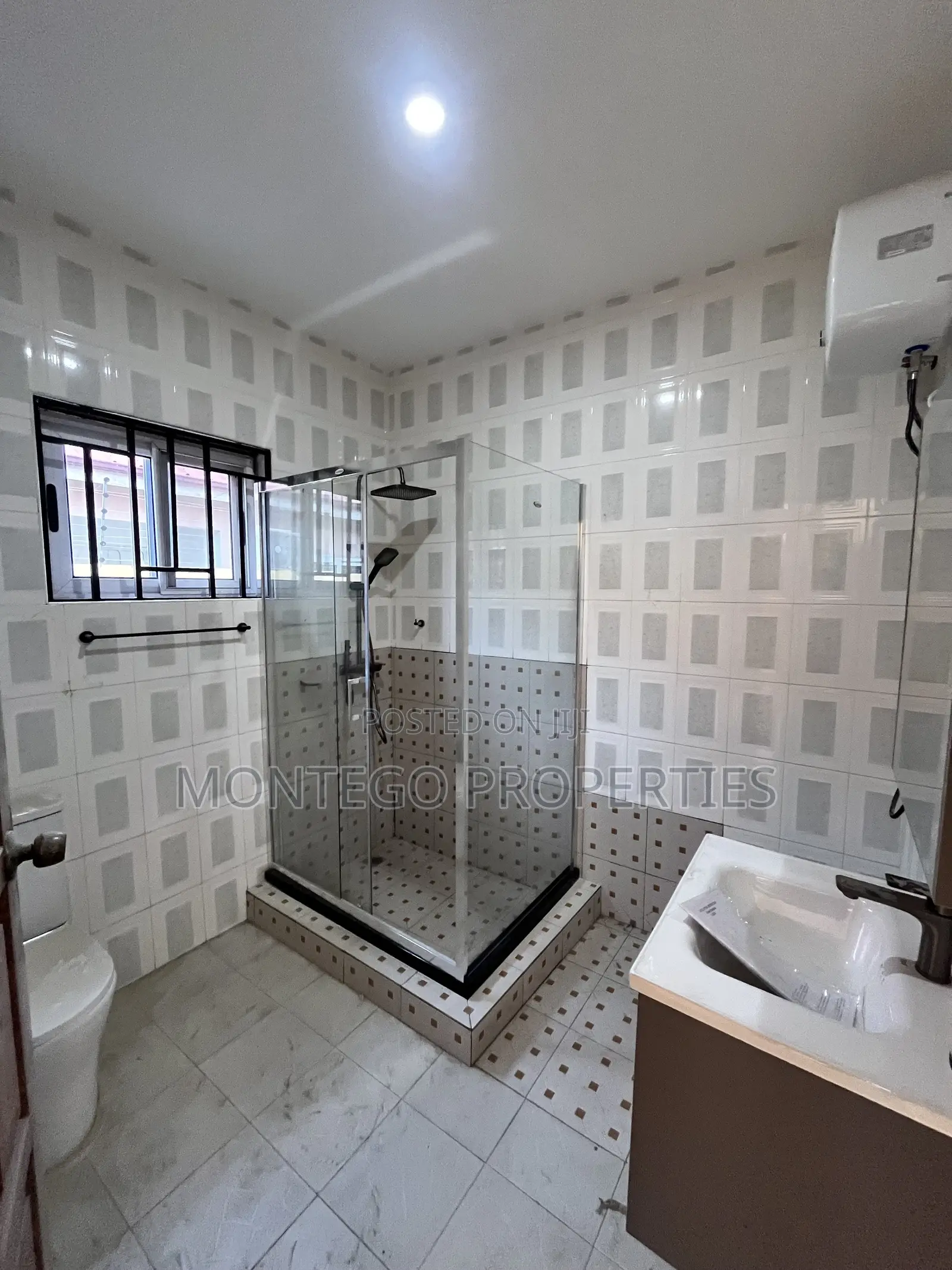 3bdrm House in West Trassacco, School Junction for rent