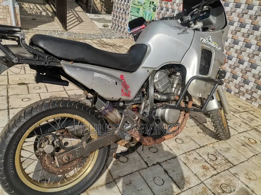 Honda Transalp XL600V 2015 Gray