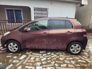 Toyota Vitz 2010 Brown