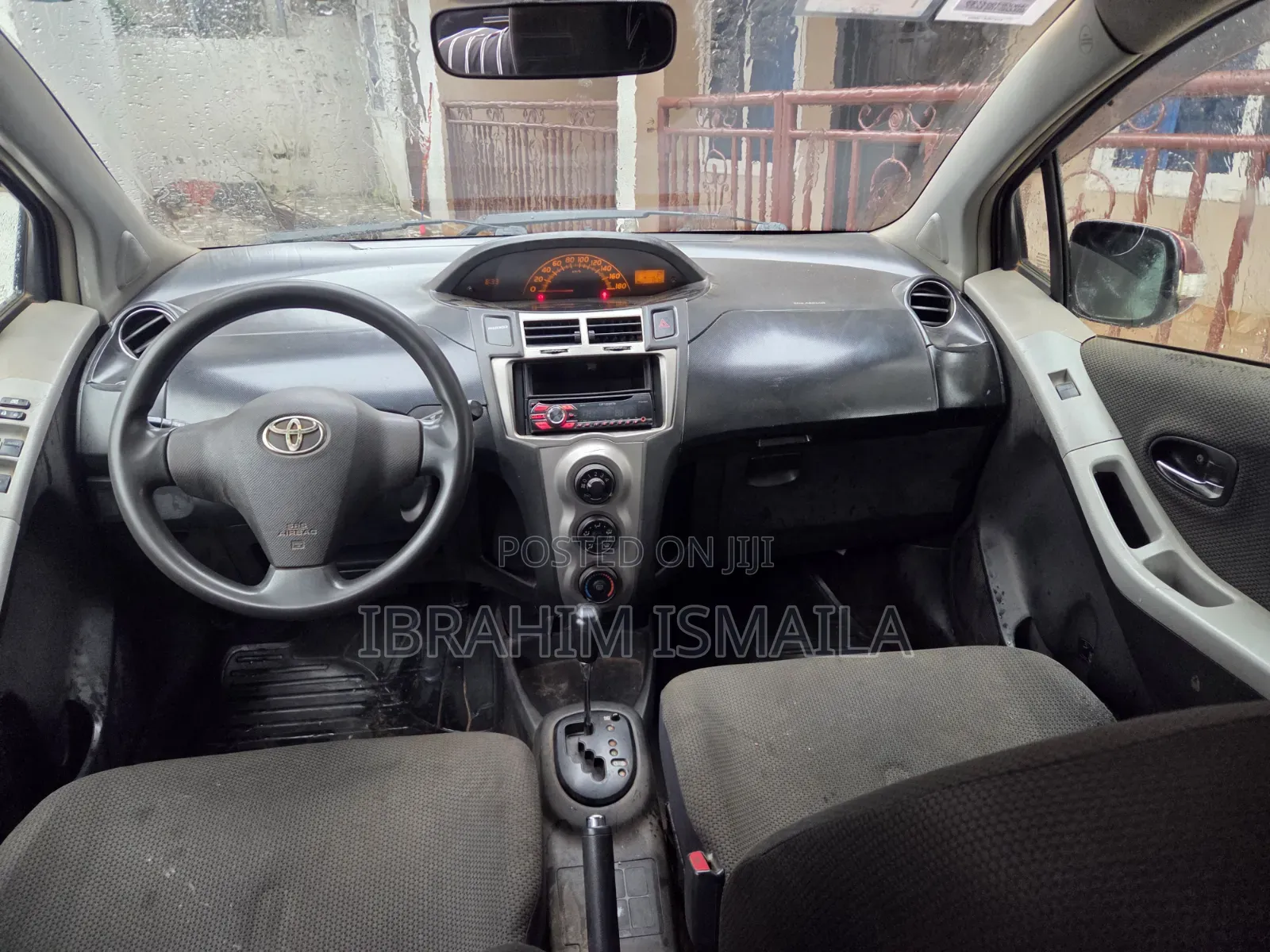 Toyota Vitz 2010 Brown