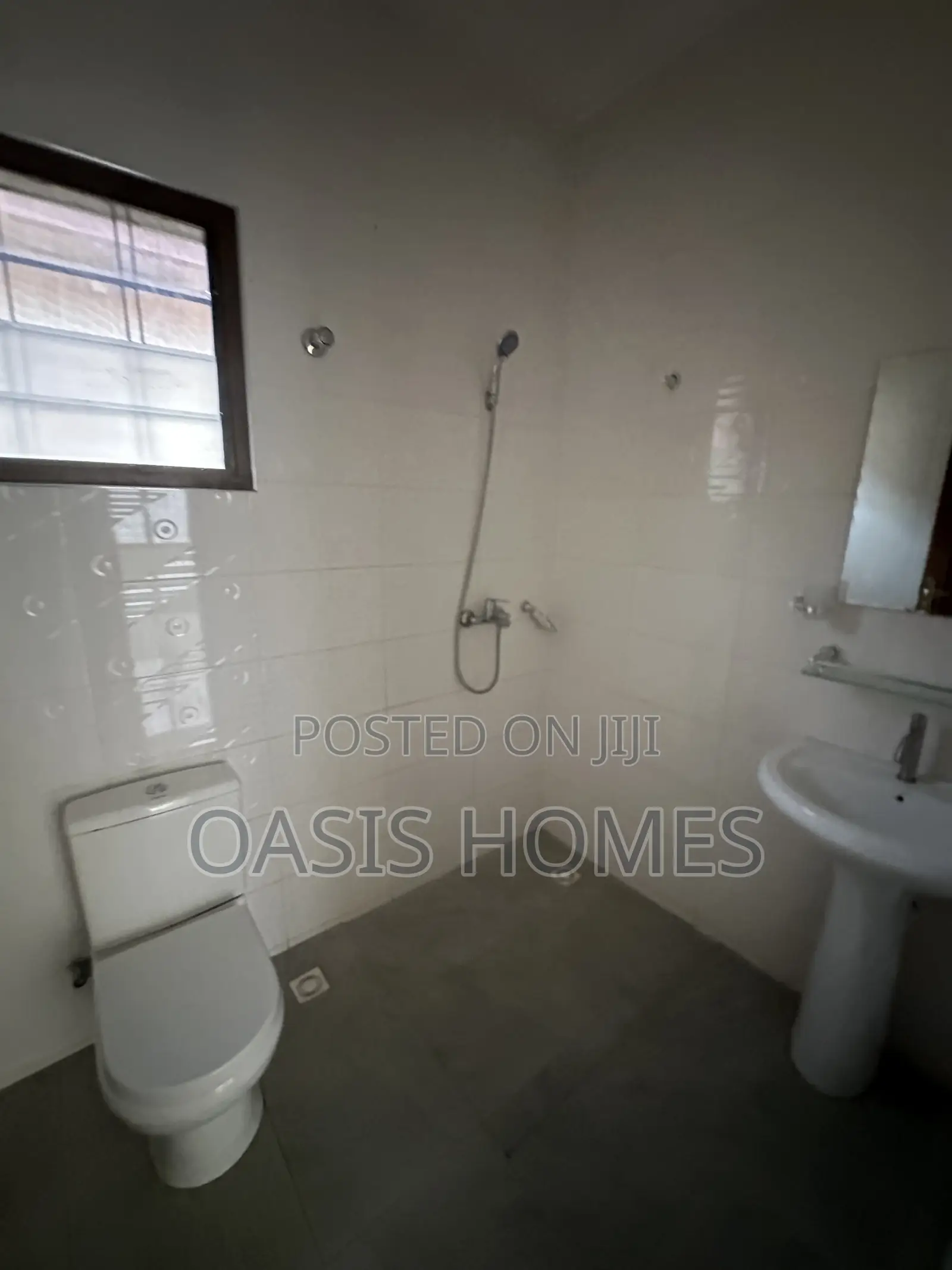 2bdrm House in Lakeside Estate 🏡 for rent