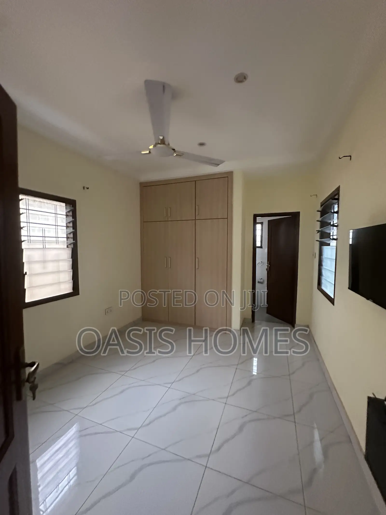 2bdrm House in Lakeside Estate 🏡 for rent