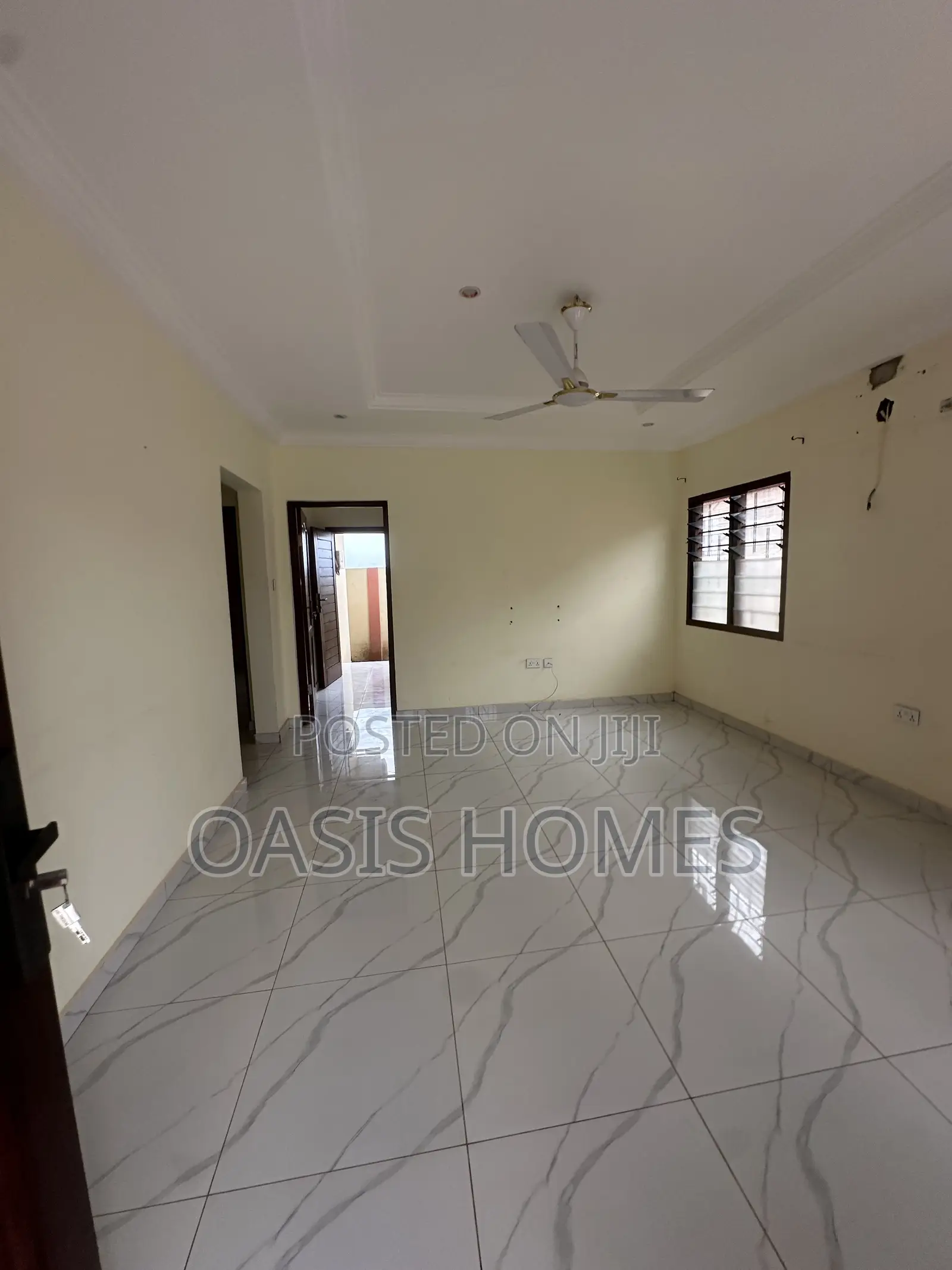 2bdrm House in Lakeside Estate 🏡 for rent