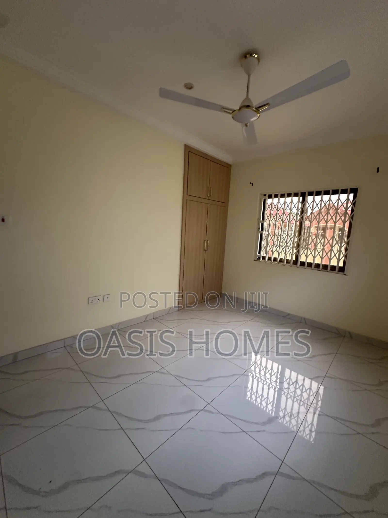 2bdrm House in Lakeside Estate 🏡 for rent