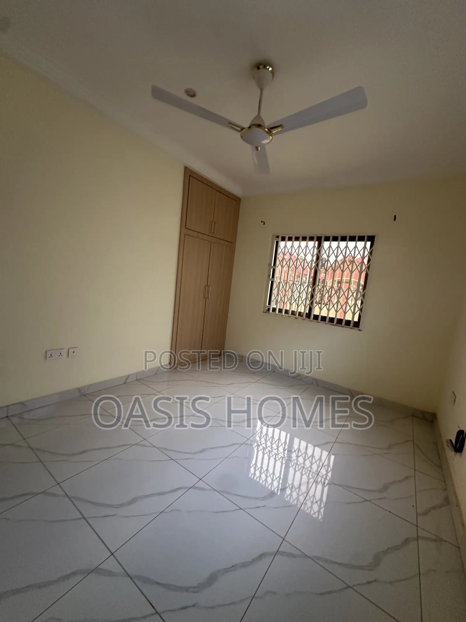 2bdrm House in Lakeside Estate 🏡 for rent