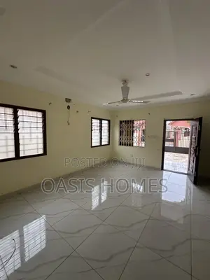 2bdrm House in Lakeside Estate 🏡 for rent