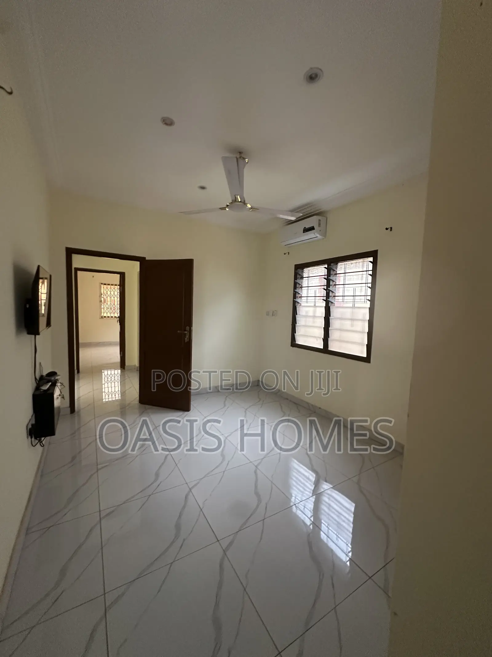 2bdrm House in Lakeside Estate 🏡 for rent