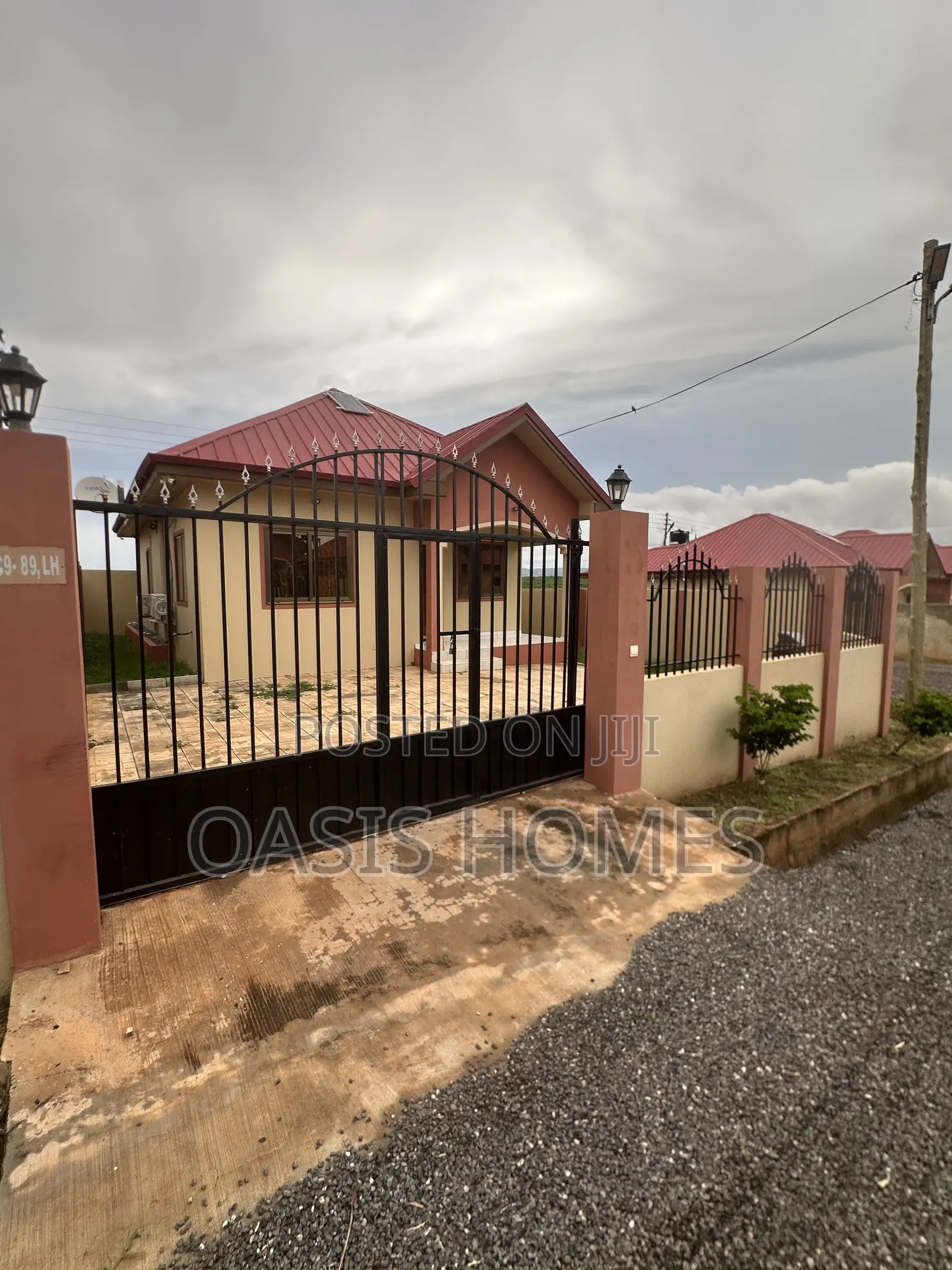 2bdrm House in Lakeside Estate 🏡 for rent