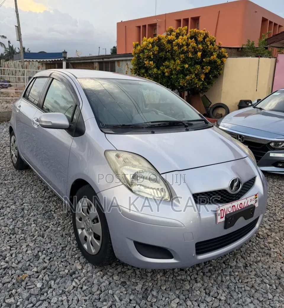 Toyota Vitz 2010