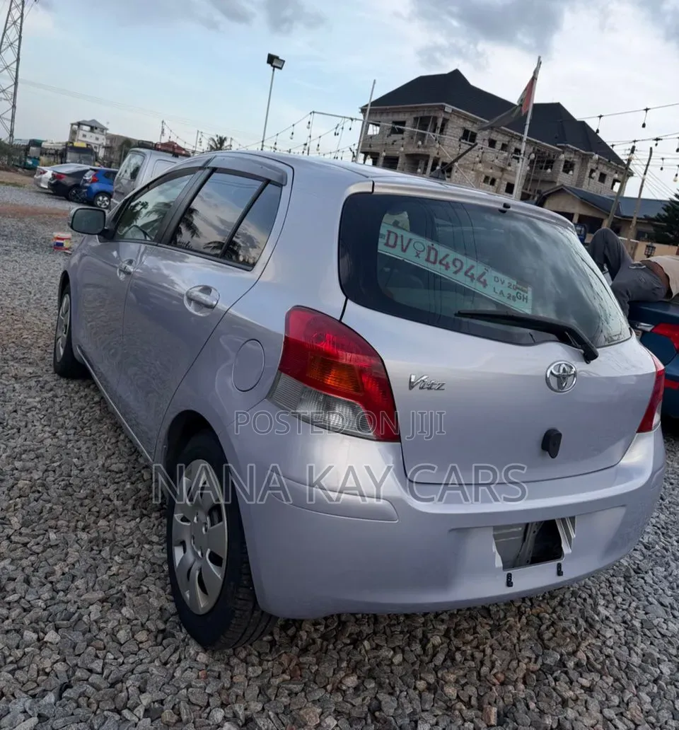 Toyota Vitz 2010
