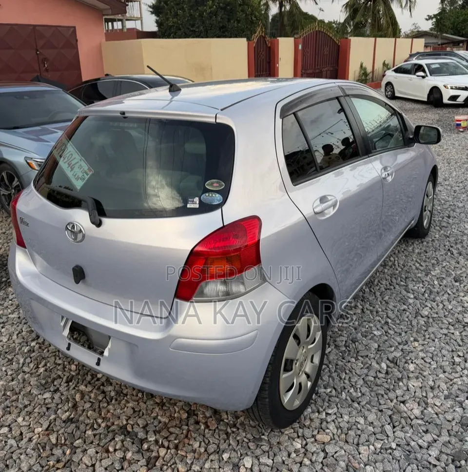 Toyota Vitz 2010