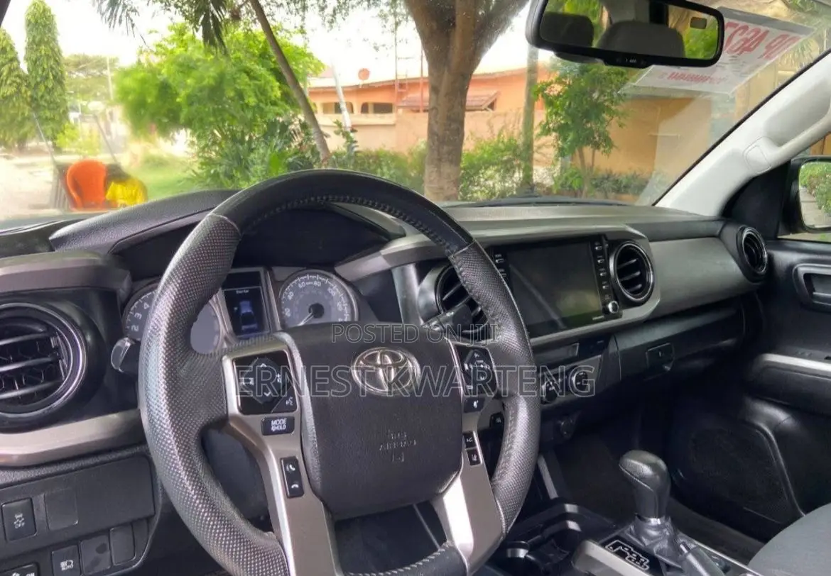 Toyota Tacoma 2021 Gray