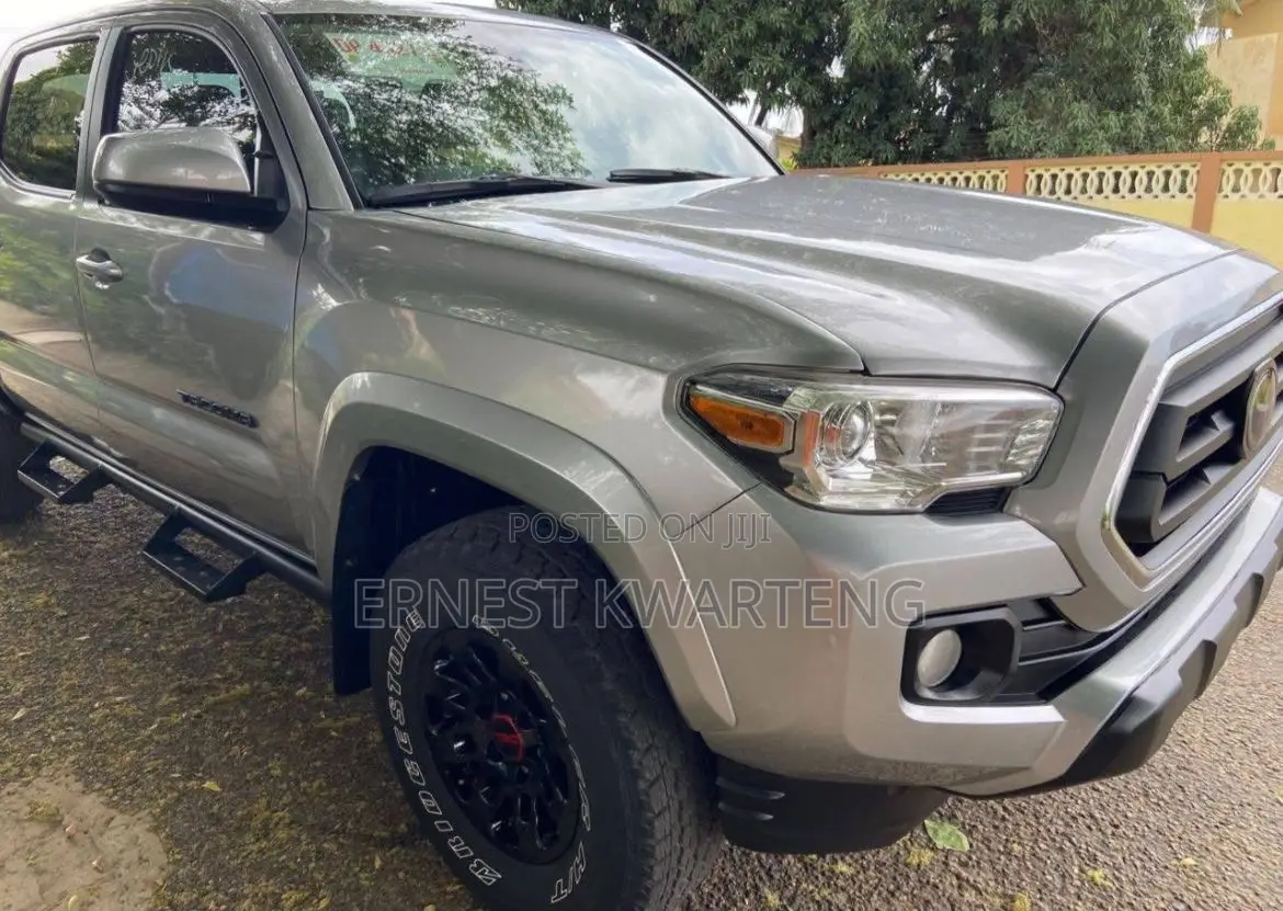 Toyota Tacoma 2021 Gray