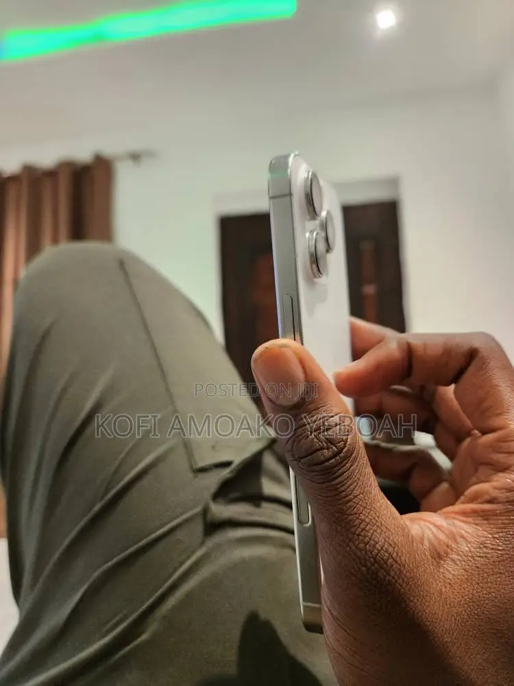 Apple iPhone 16 Pro Max 256 GB White