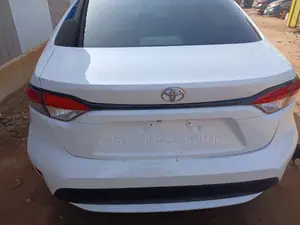 Toyota Corolla L 2020 White