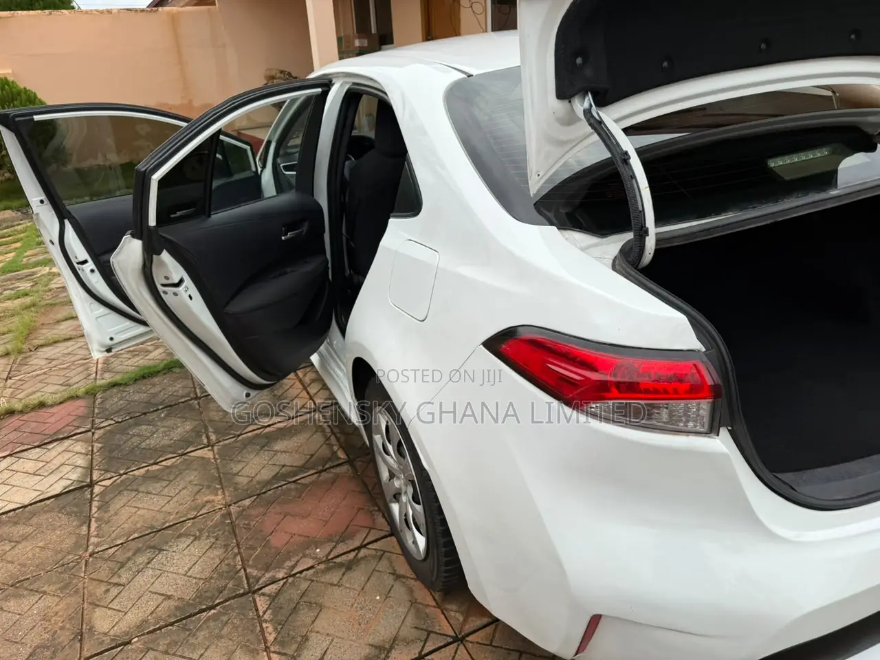 Toyota Corolla L 2020 White