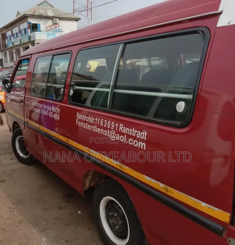 Hyundai H-100 2003 Red
