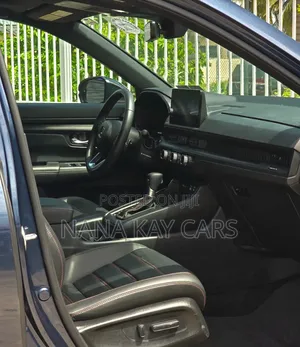 Honda CR-V Hybrid 2025 Gray