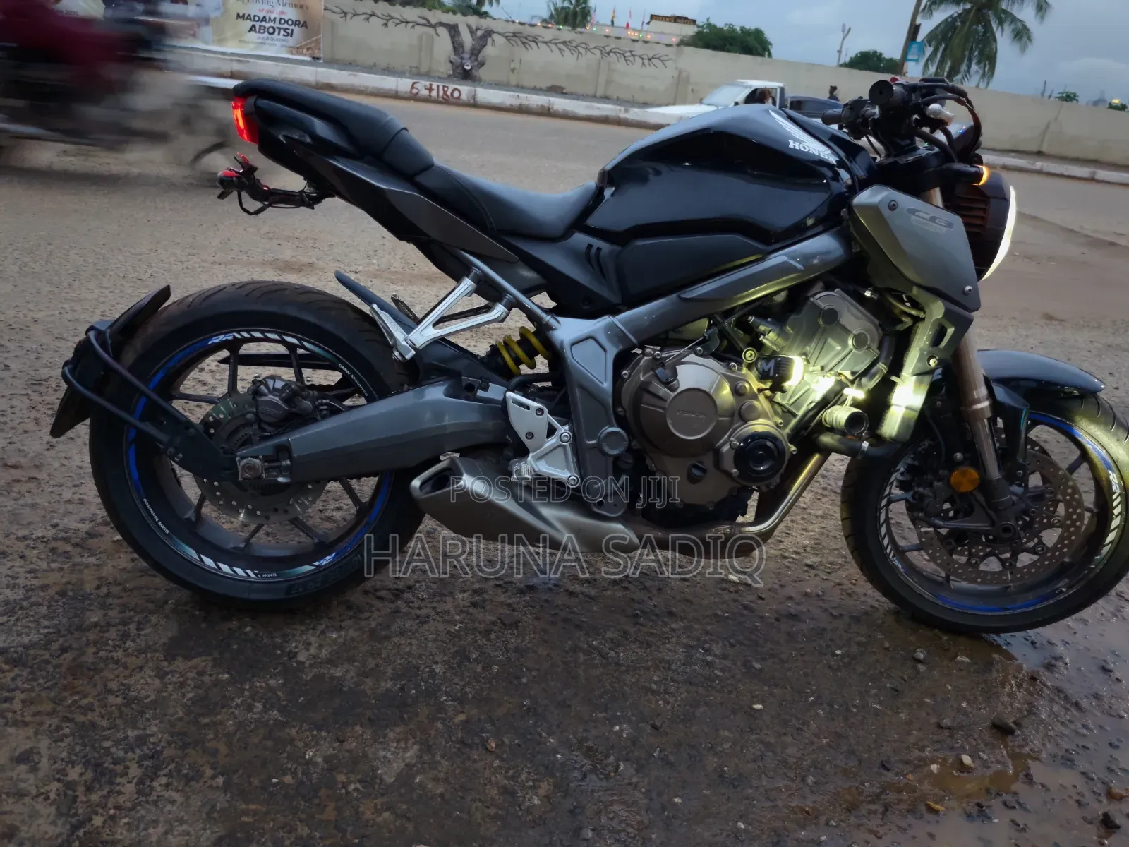 Honda CB 2022 Black