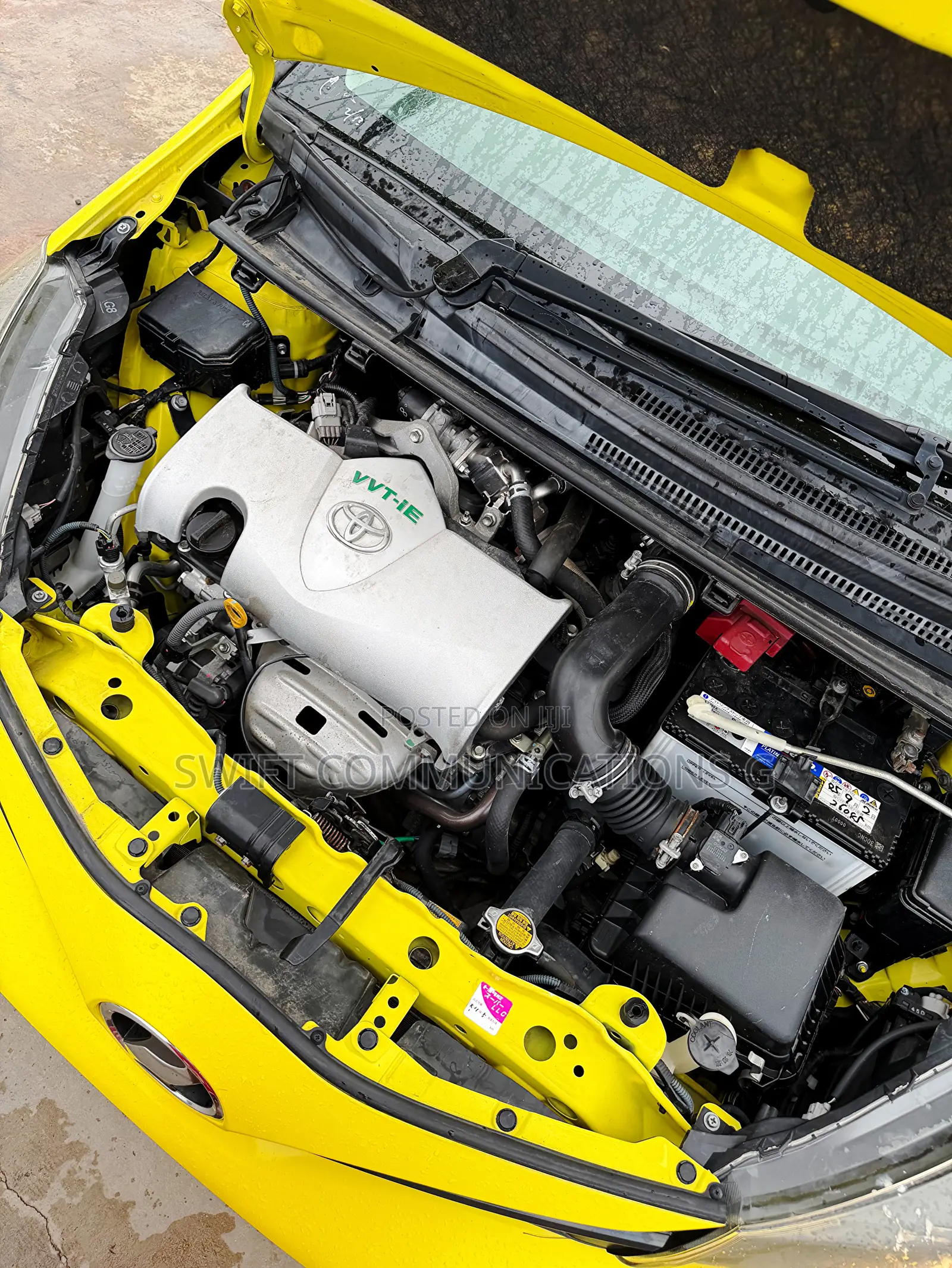 Toyota Vitz 1.5 FWD 3dr 2015 Yellow