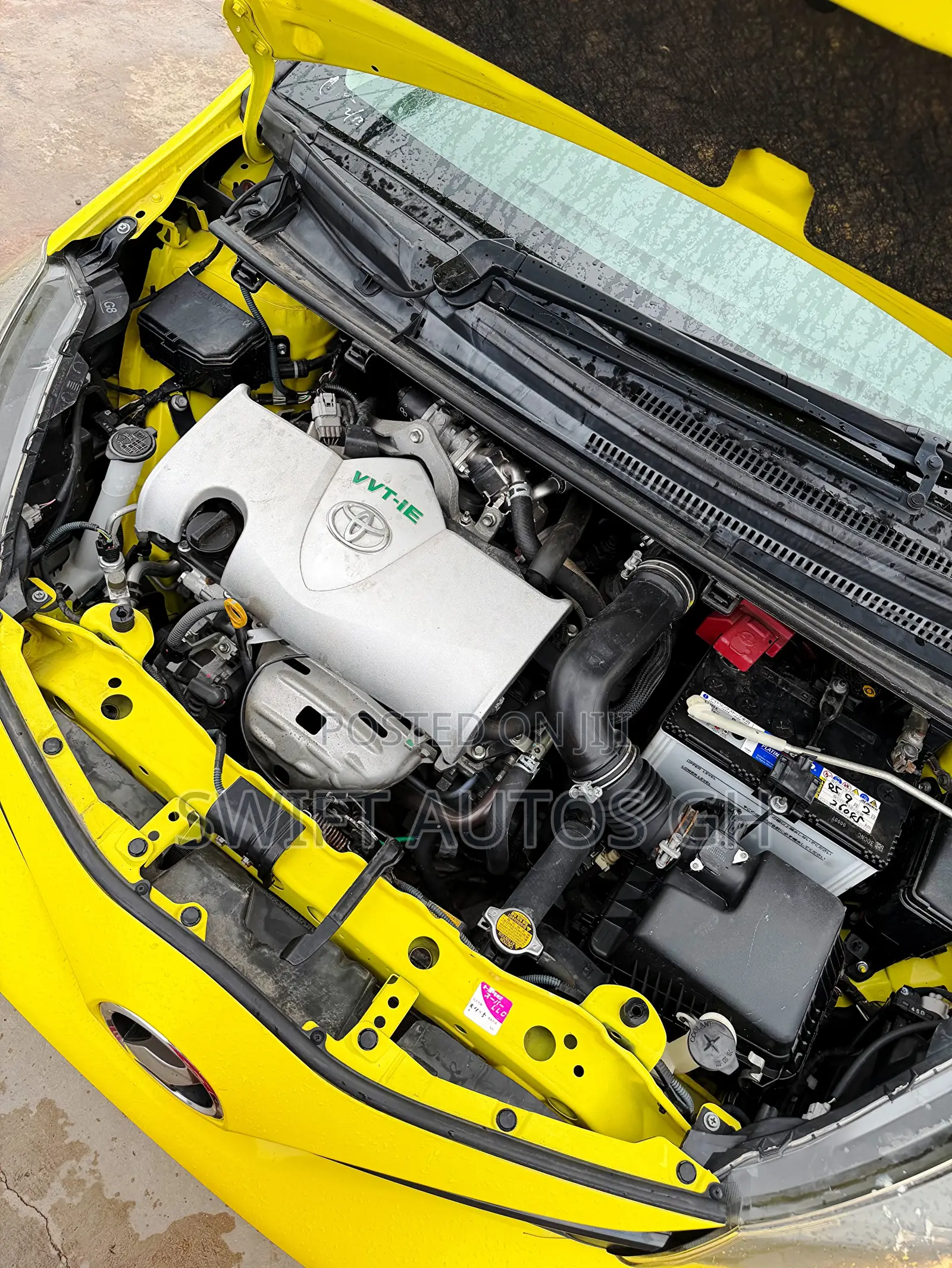 Toyota Vitz 1.5 FWD 3dr 2015 Yellow