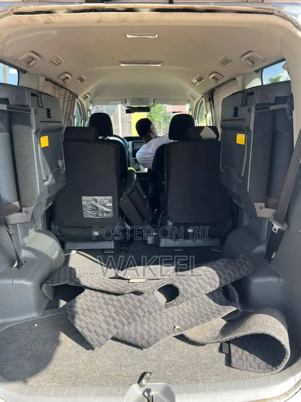 Toyota Voxy 2012 Silver