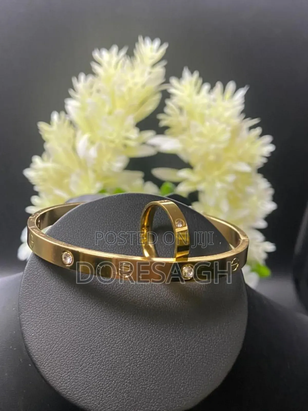 Cartier Bangle and Ring Set for Her – Elegant Matching Jewelry Set