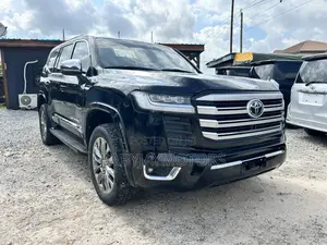 Toyota Land Cruiser 4.0 V6 GX 2015 Black