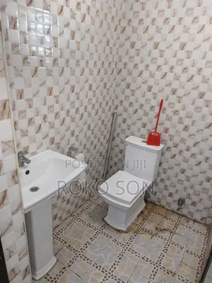 Mini Flat in Dr Roko, Pentecost for rent