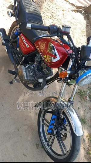 Royal Motorcycle 2025 Red