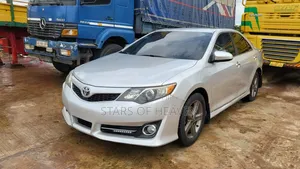 Toyota Camry 2014 Silver