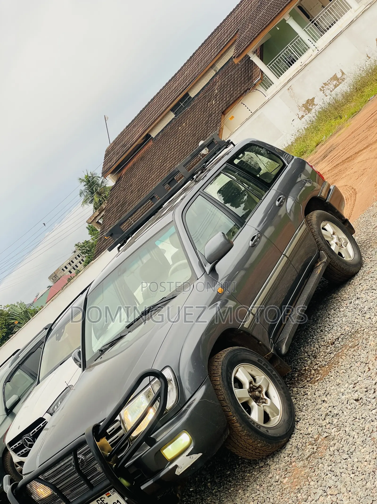 Toyota Land Cruiser 2004 Gray