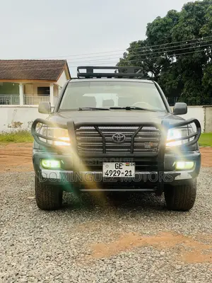 Toyota Land Cruiser 2004 Gray