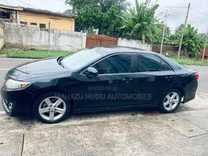 Toyota Camry SE 4dr Sedan (2.5L 4cyl 6A) 2014 Black