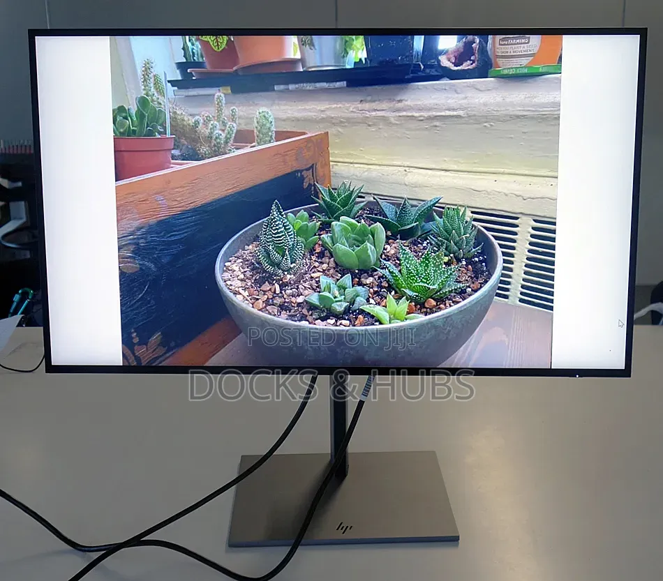 Hp Z27u G3 27-Inch QHD Usb-C Monitor