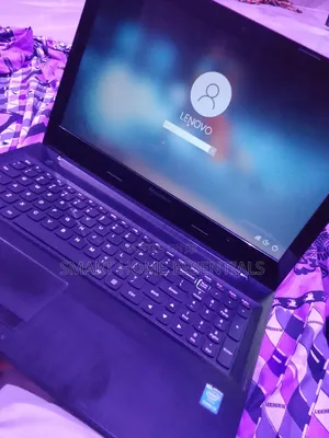 Laptop Lenovo A7 8GB Intel Core i3 HDD+SSD 256GB