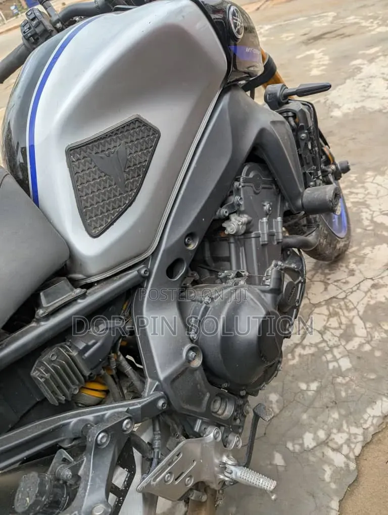 Yamaha FZ 2023 Gray