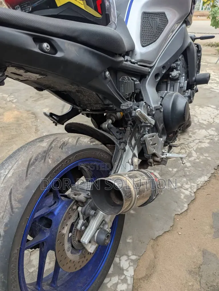 Yamaha FZ 2023 Gray
