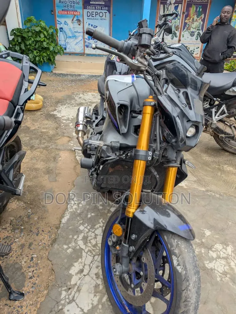 Yamaha FZ 2023 Gray