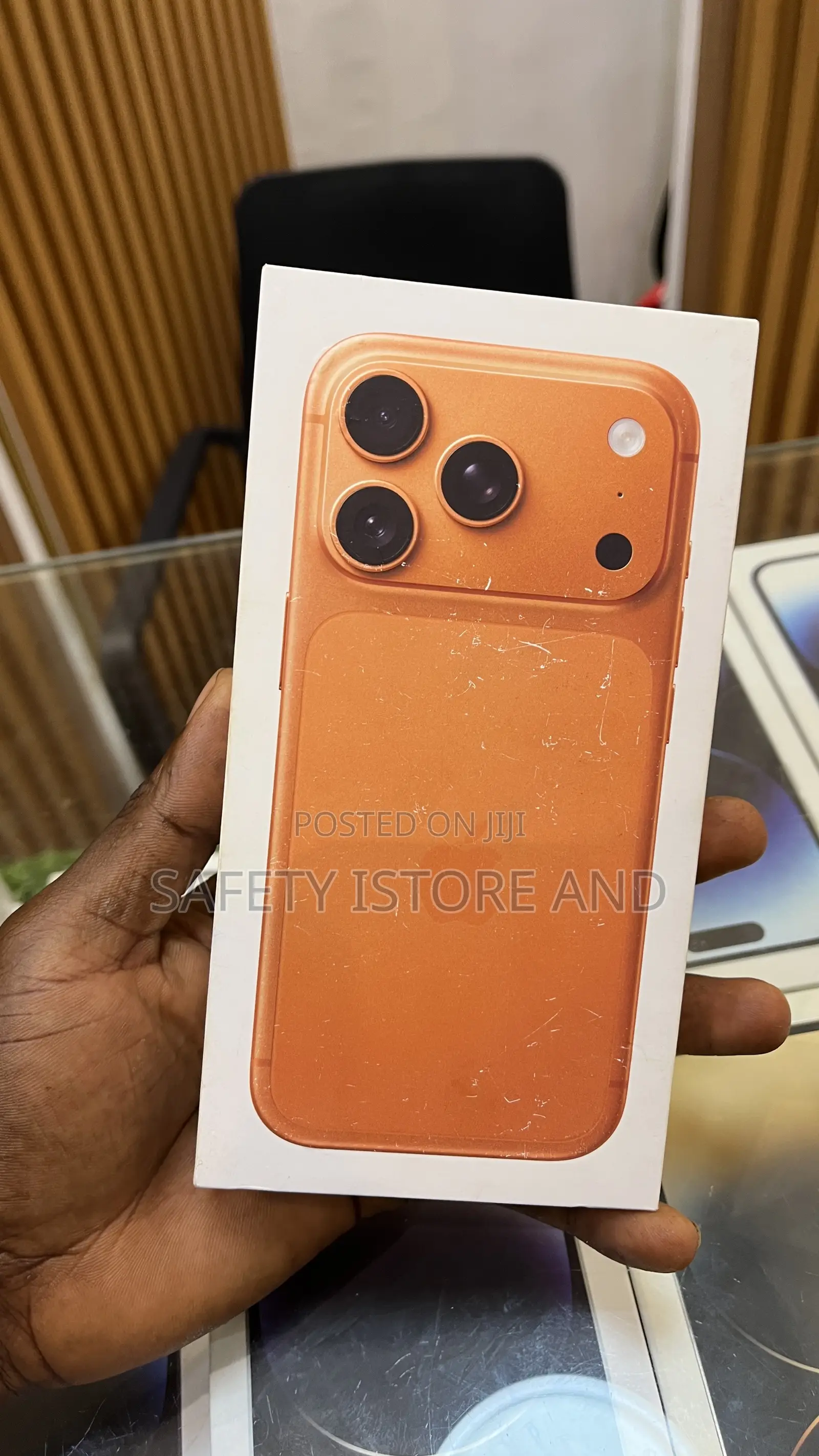 New Apple iPhone 17 Pro 256 GB Orange