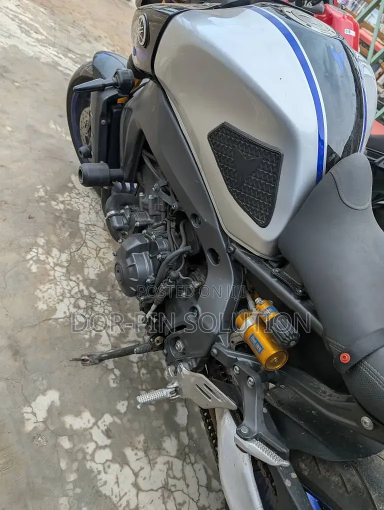 Yamaha FZ 2023 Gray
