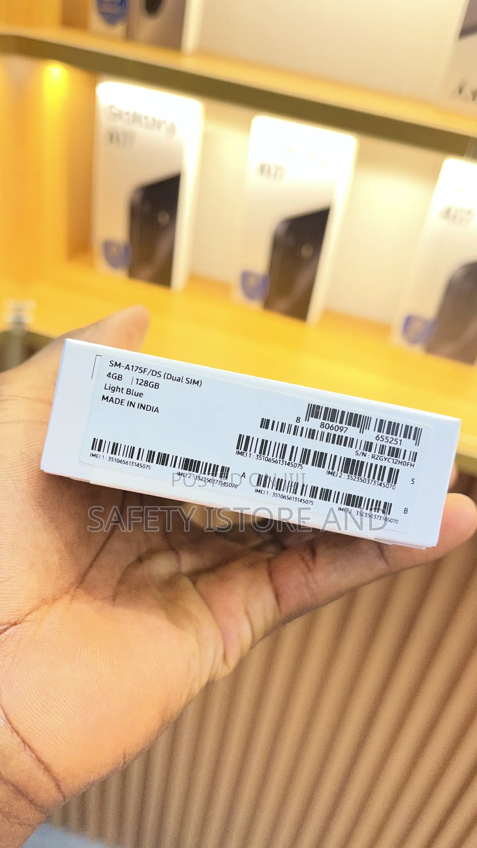 New Samsung Galaxy A17 5G 128 GB Silver
