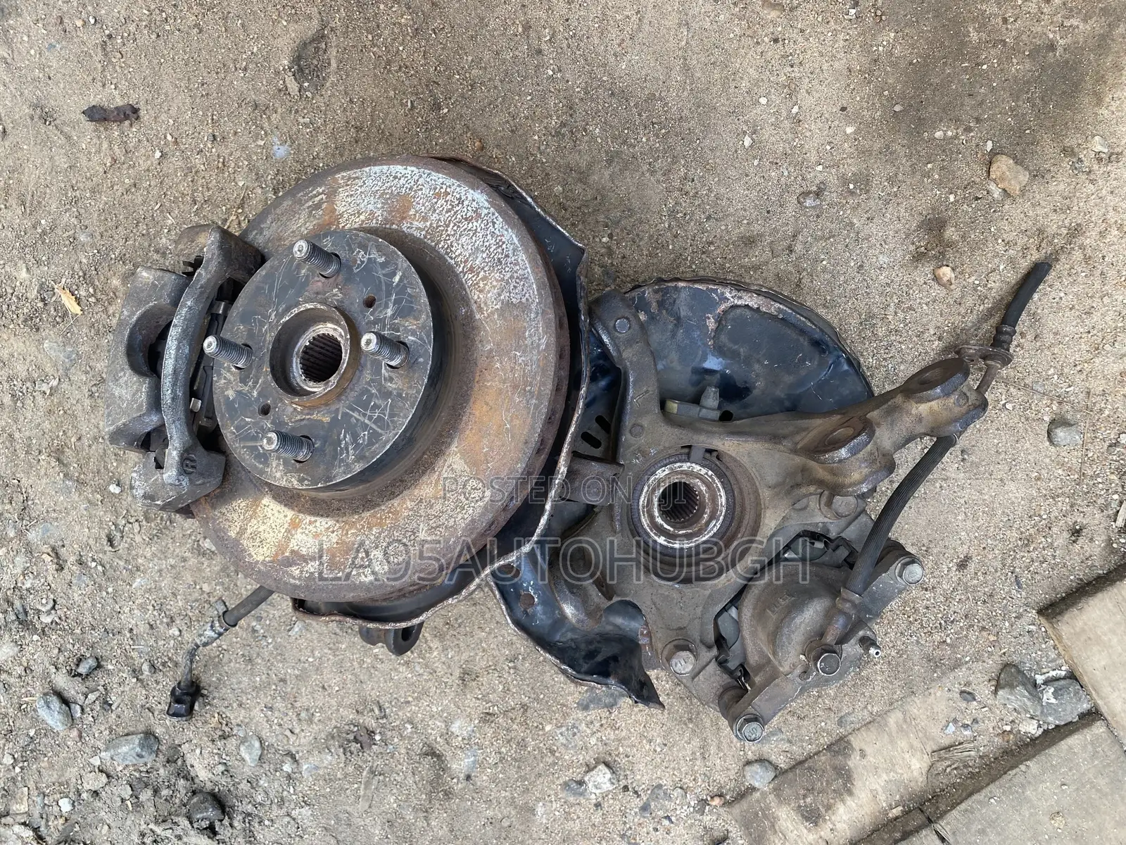Toyota Vitz 2008,2009,2010 Front Wheel Hub Pair